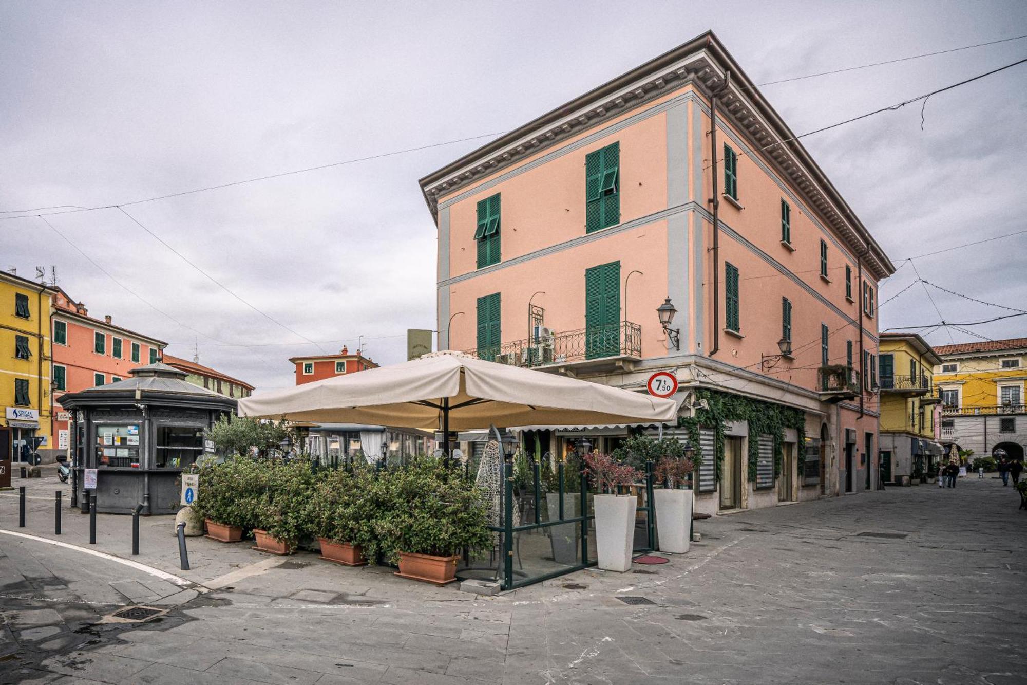 Antica Dogana Hotel Sarzana Exterior photo